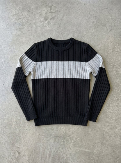Color Block Ribbed Crew Pullover in black