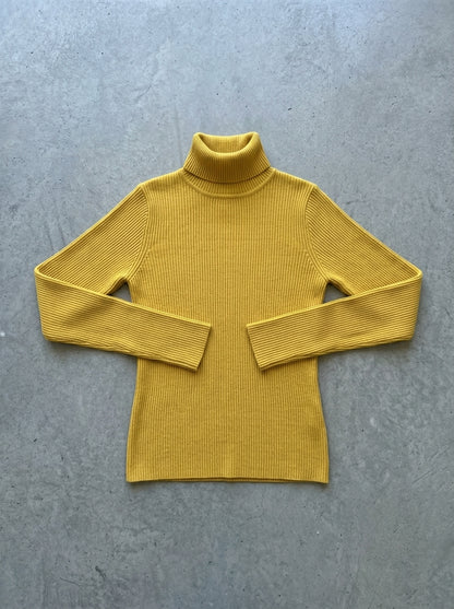 Slim Knit Turtleneck Sweater in YELLOW