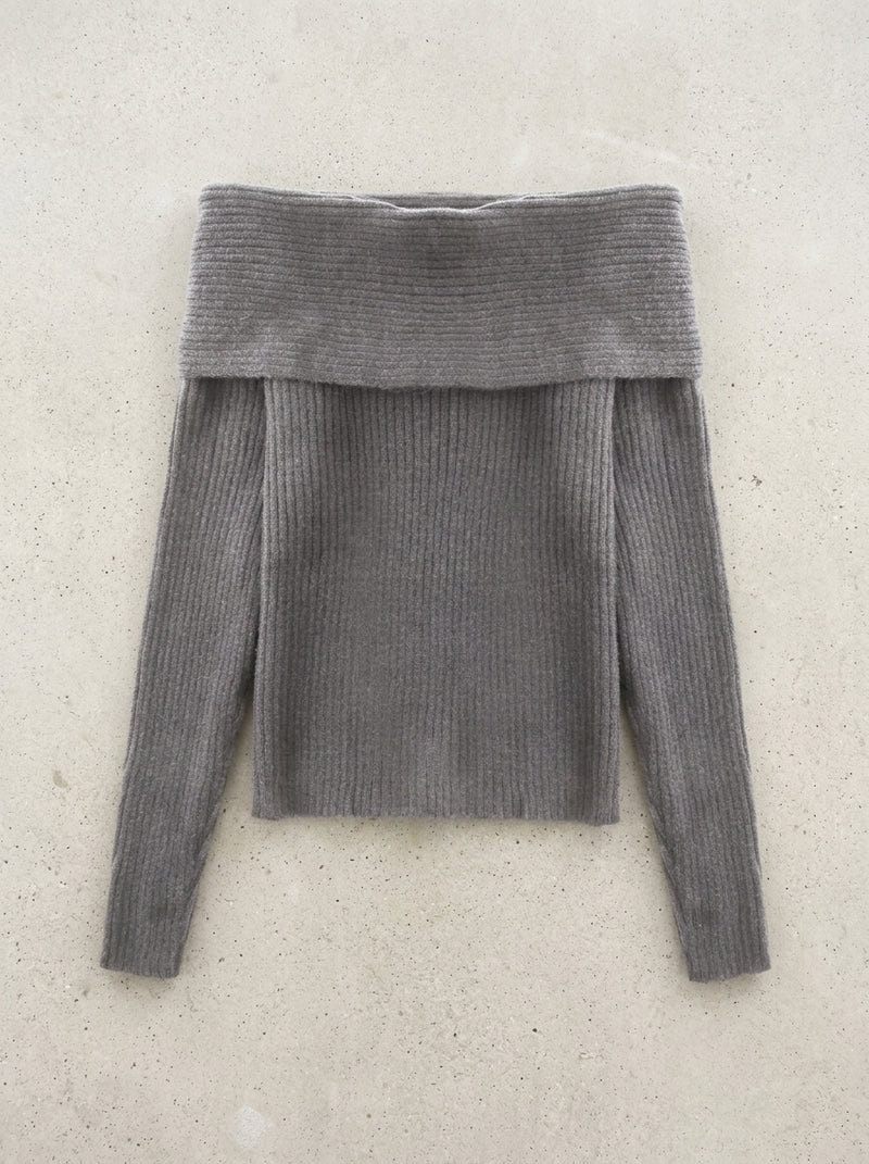 Off-Shoulder Slash Neck Knit Sweater in Gray